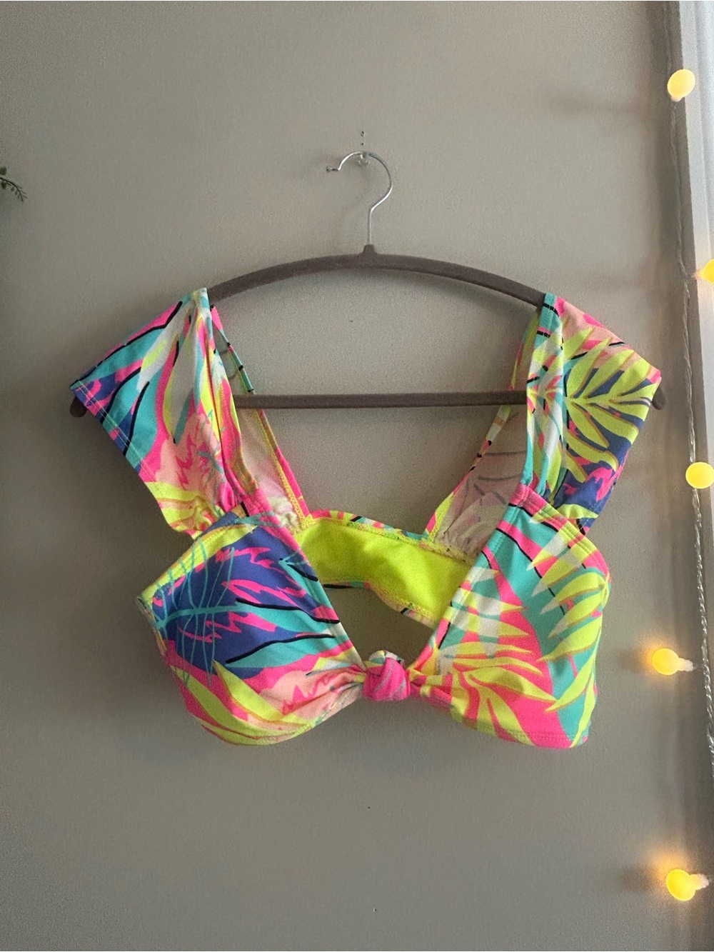 Tropical Neon Knot Front Bikini Top - Multicolor NWT medium 7-9